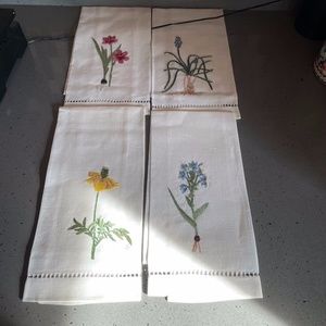 Never used Sferra linen floral embroidered guest towels